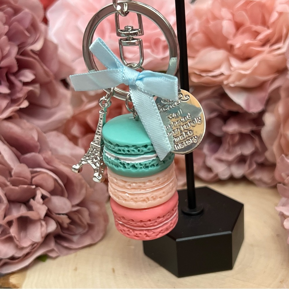 Colorful Macarons & Eiffel Tower Charm Keychain - Picture 2 of 13